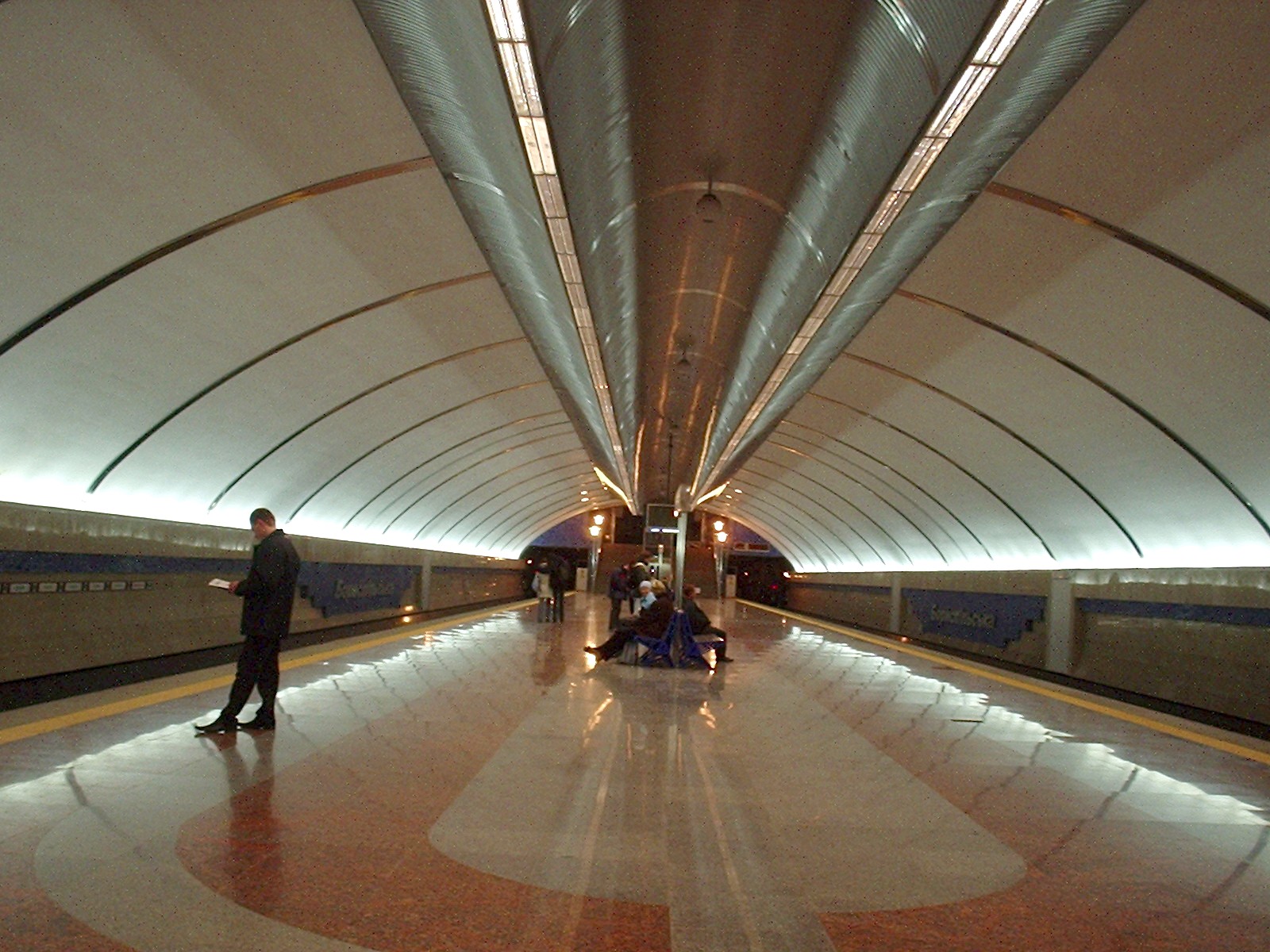 Киевский метрополитен